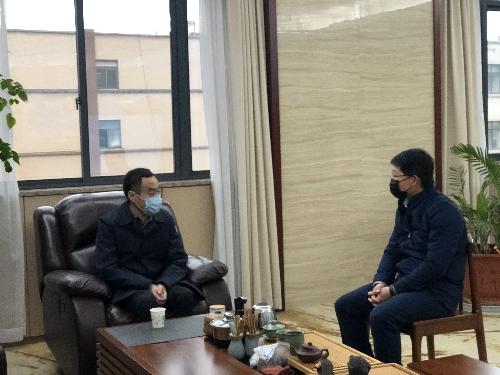 良渚新城領(lǐng)導蒞臨我司指導防疫復(fù)工